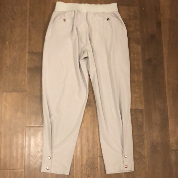 Calia by Carrie Underwood joggers - Picture 9 of 9